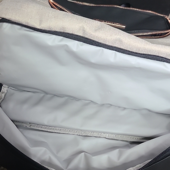 Petunia Pickle Bottom Baby Bag Black and Cream Tote - Picture 9 of 16